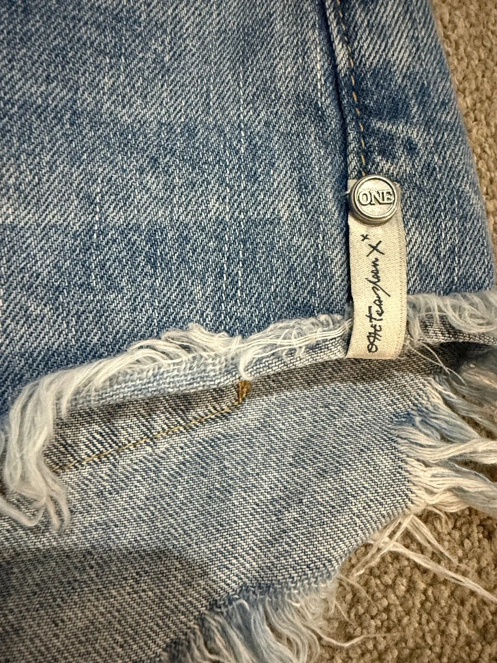 One Teaspoon Dukes Low Waist faded blue Frayed Hem Denim Shorts Size 30 Waist - Picture 7 of 11